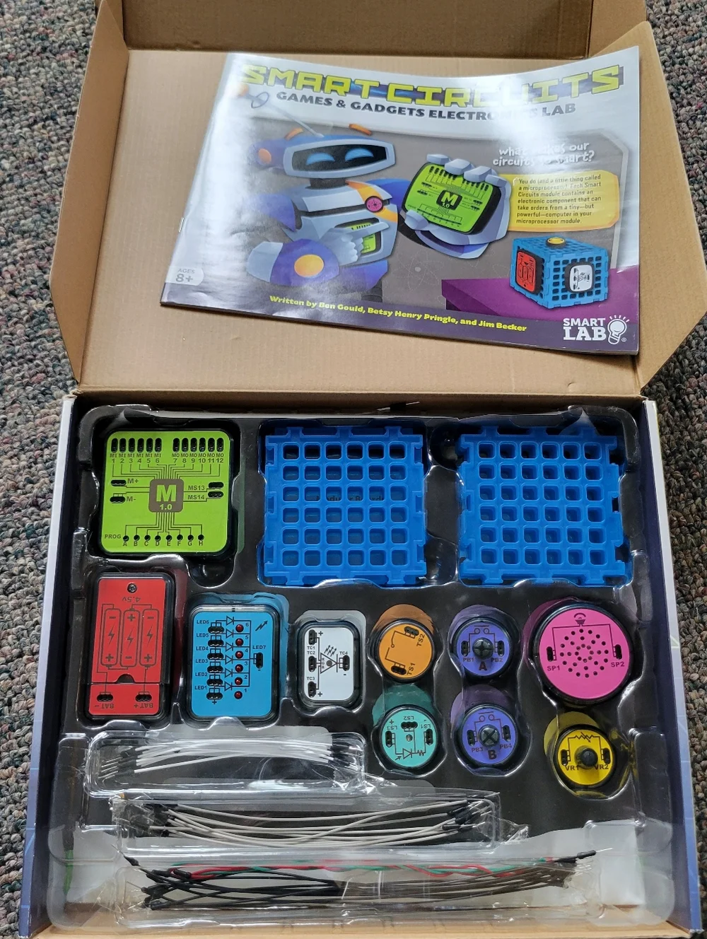 Smart Circuits Games & Gadgets Electronics Lab - Blue/Green Box - Picture 3 of 6